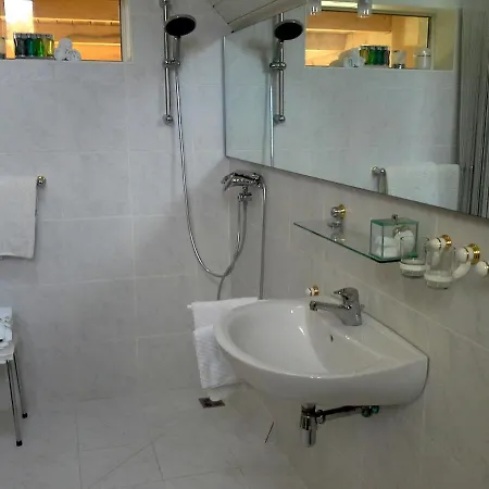 Rum i privatbostad Roomantic