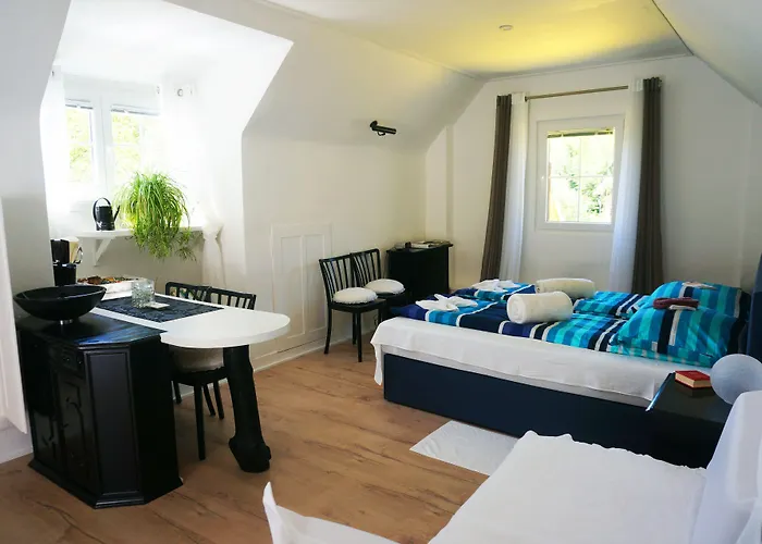 Roomantic Homestay *