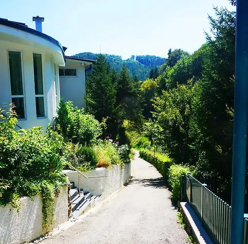 Roomantic Homestay *