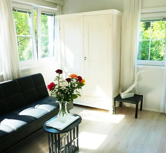 Roomantic Homestay *